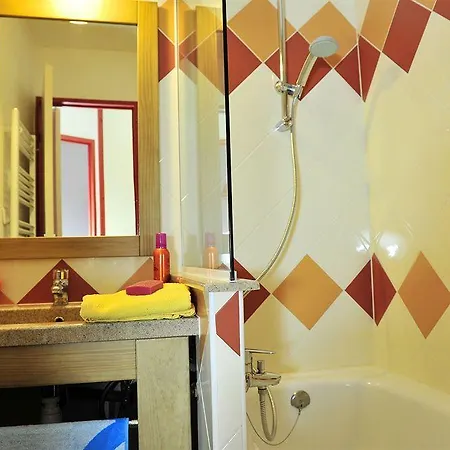 Pierre & Le Chamois Blanc 3* シャモニー