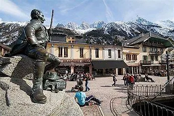 Pierre & Le Chamois Blanc Apartmanhotel