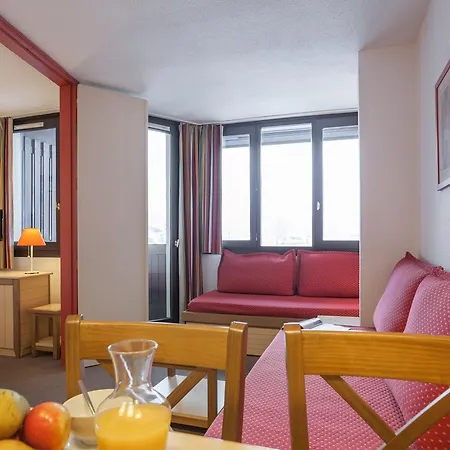 Pierre & Le Chamois Blanc 3* シャモニー