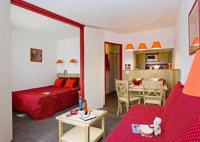 Aparthotel Pierre & Le Chamois Blanc 3*